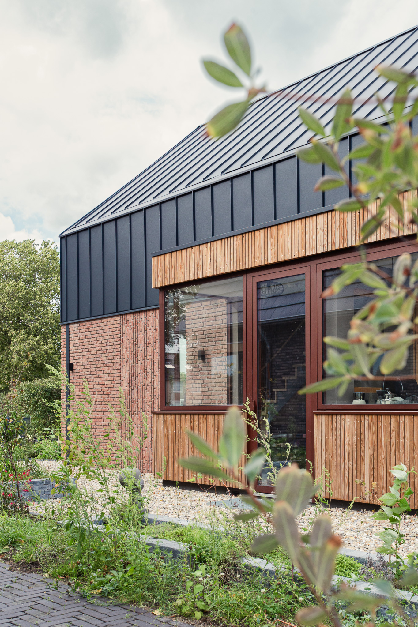 Hout, baksteen en aluminium felsbanen