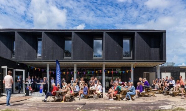 Studio Brandvries | hostel vlieland de nulck op camping stortemelk vlieland door architectenbureau rotterdam