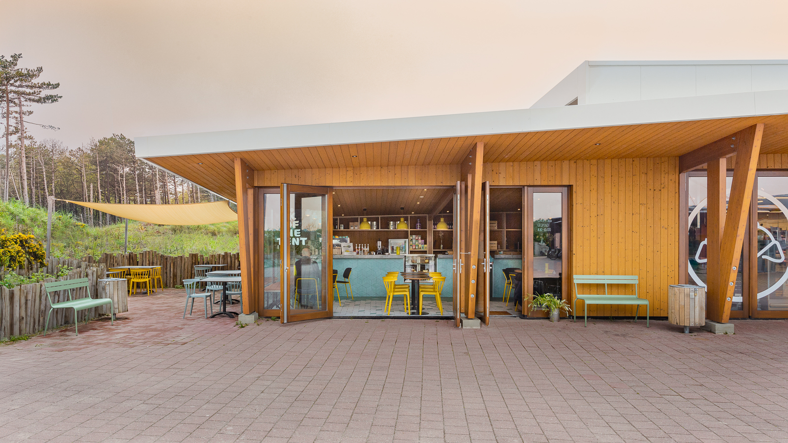 Studio Brandvries | ontwerp kampeerwinkel op camping stortemelk vlieland door architectenbureau rotterdam